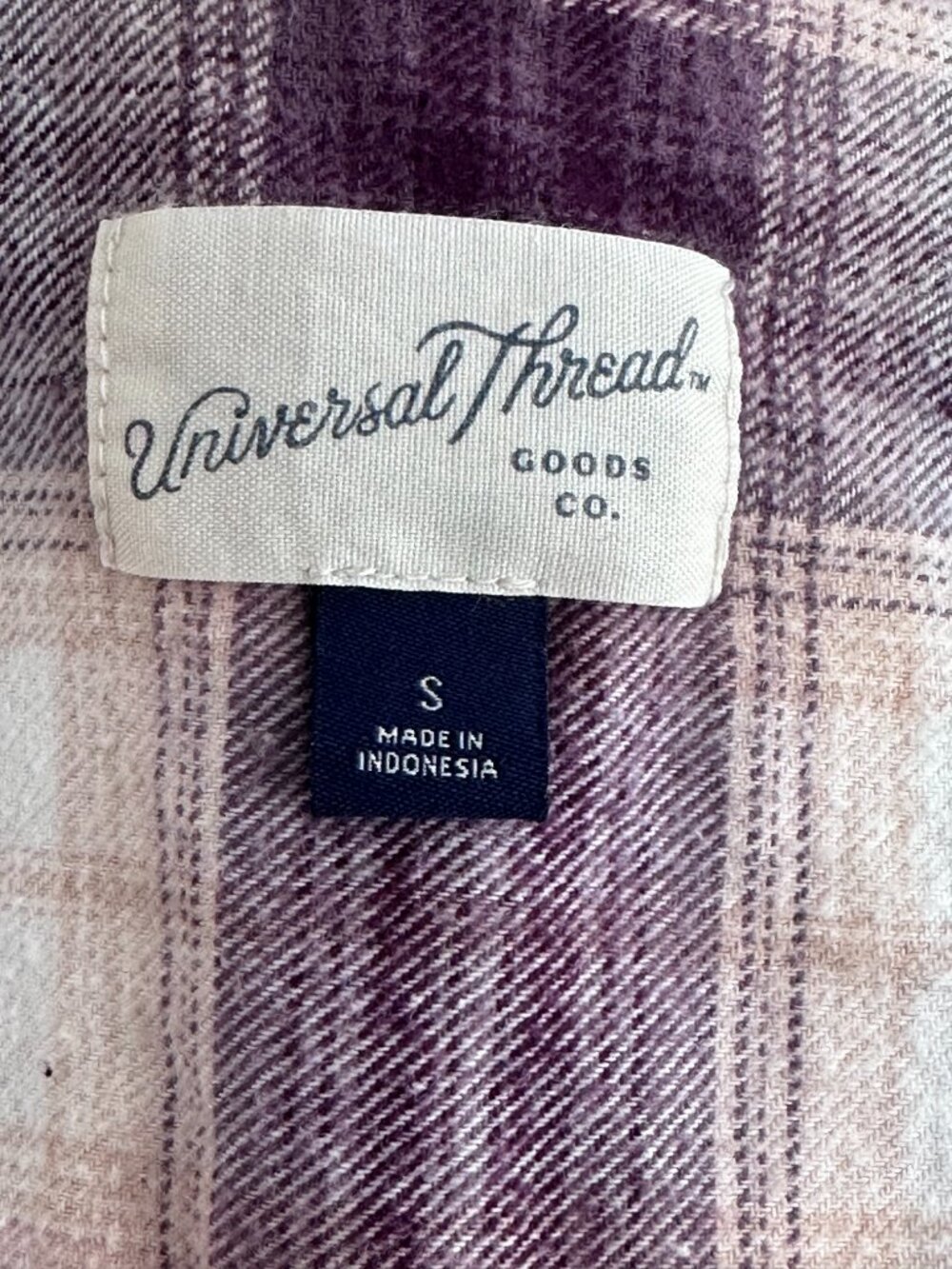 Universal Thread Plaid Flannel Button-Up Shirt | Purple Pink Plaid | Size Small - Picture 6 of 7